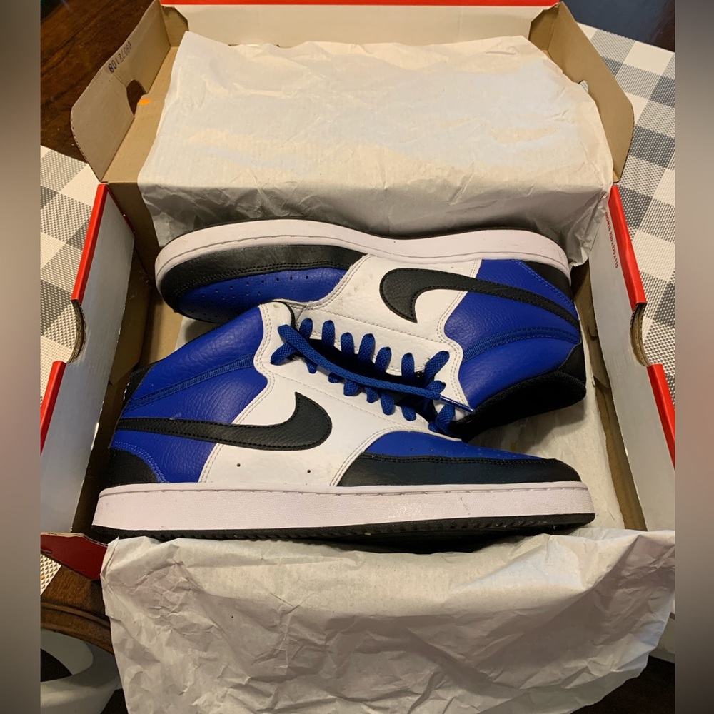 Nike Shoes worn once. Original box.